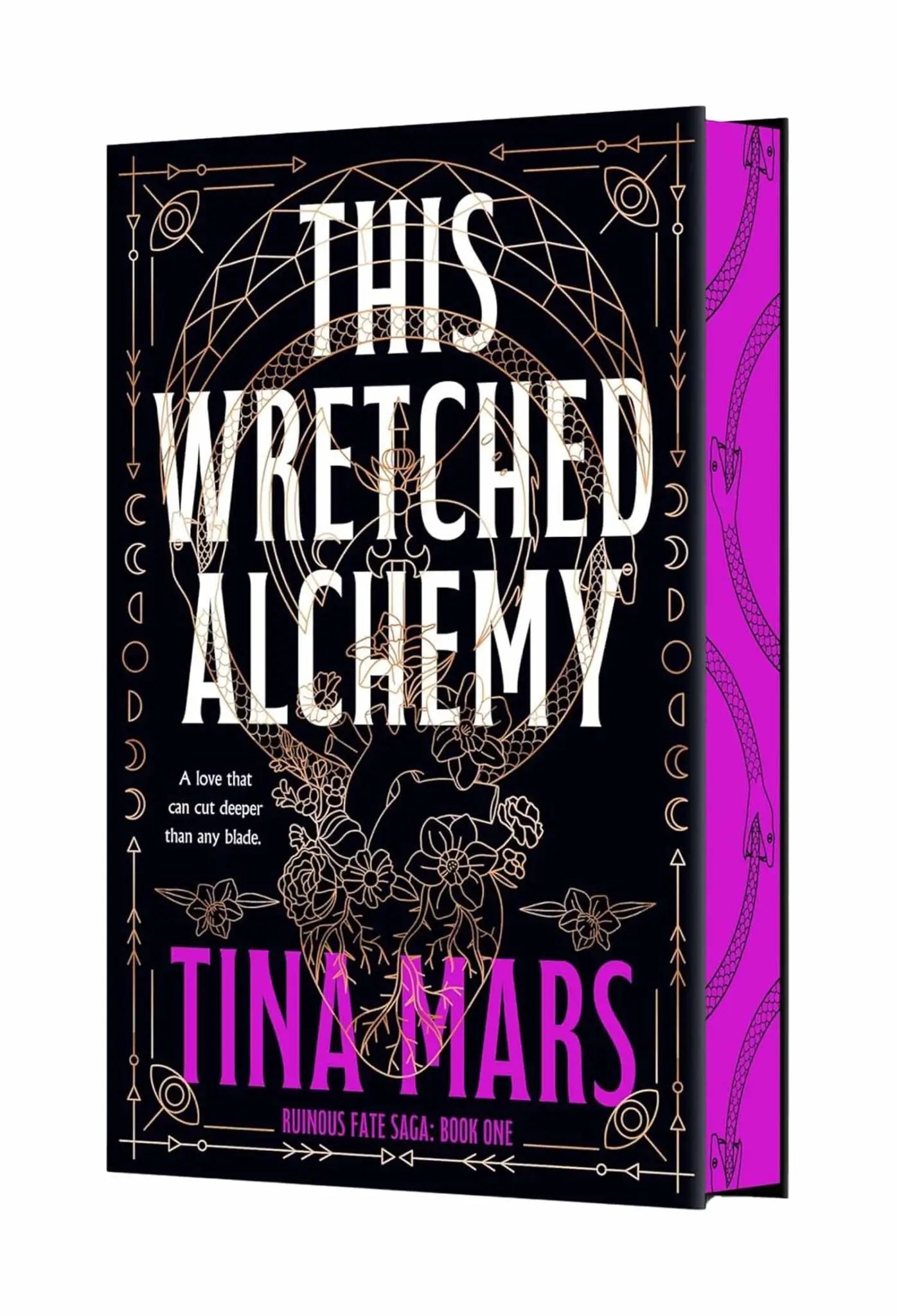 Hardcoverboek this wretched alchemy van tina mars met zwarte cover, gouden lijntekeningen en witte en magenta tekst