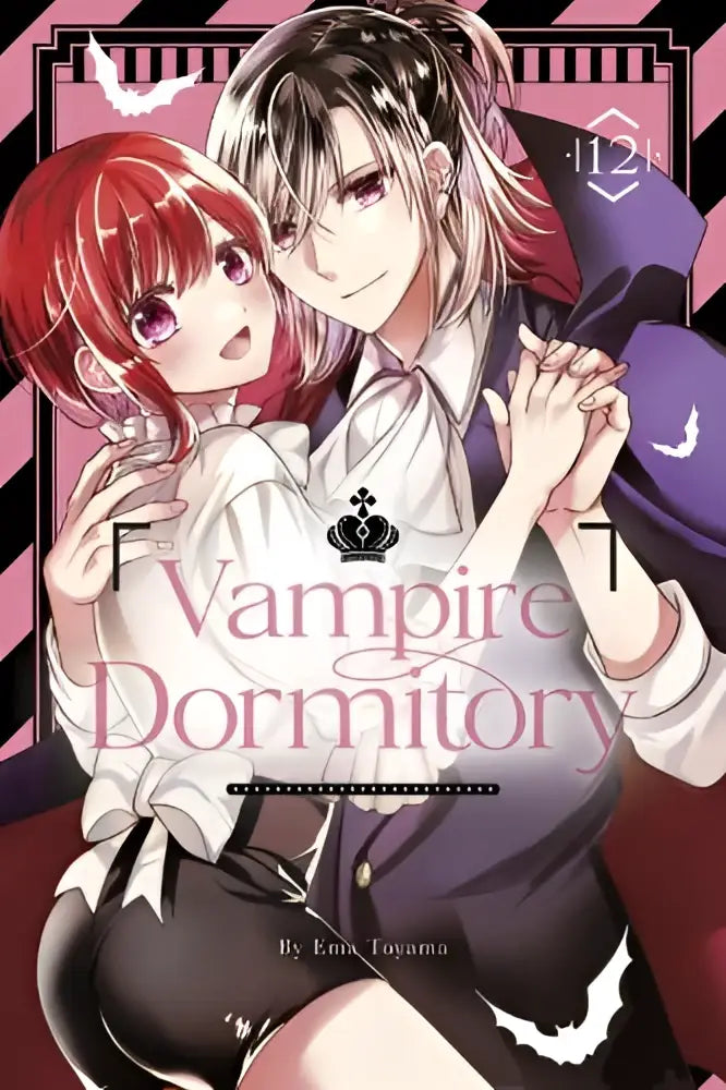 Cover van vampire dormitory volume 12 manga met twee anime-stijl karakters in een romantische pose tegen een zwarte en roze achtergrond