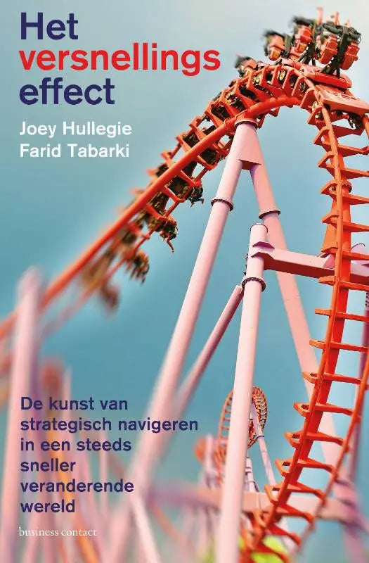 Het boek cover van het strategisch navigeren toont een oranje en roze achtbaan tegen een lichtblauwe lucht