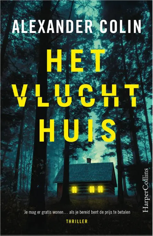 Een donker houten vluchthuis met geel verlichte ramen in een dichte bosrijke omgeving onder een teal lucht voor gratis wonen mogelijkheden