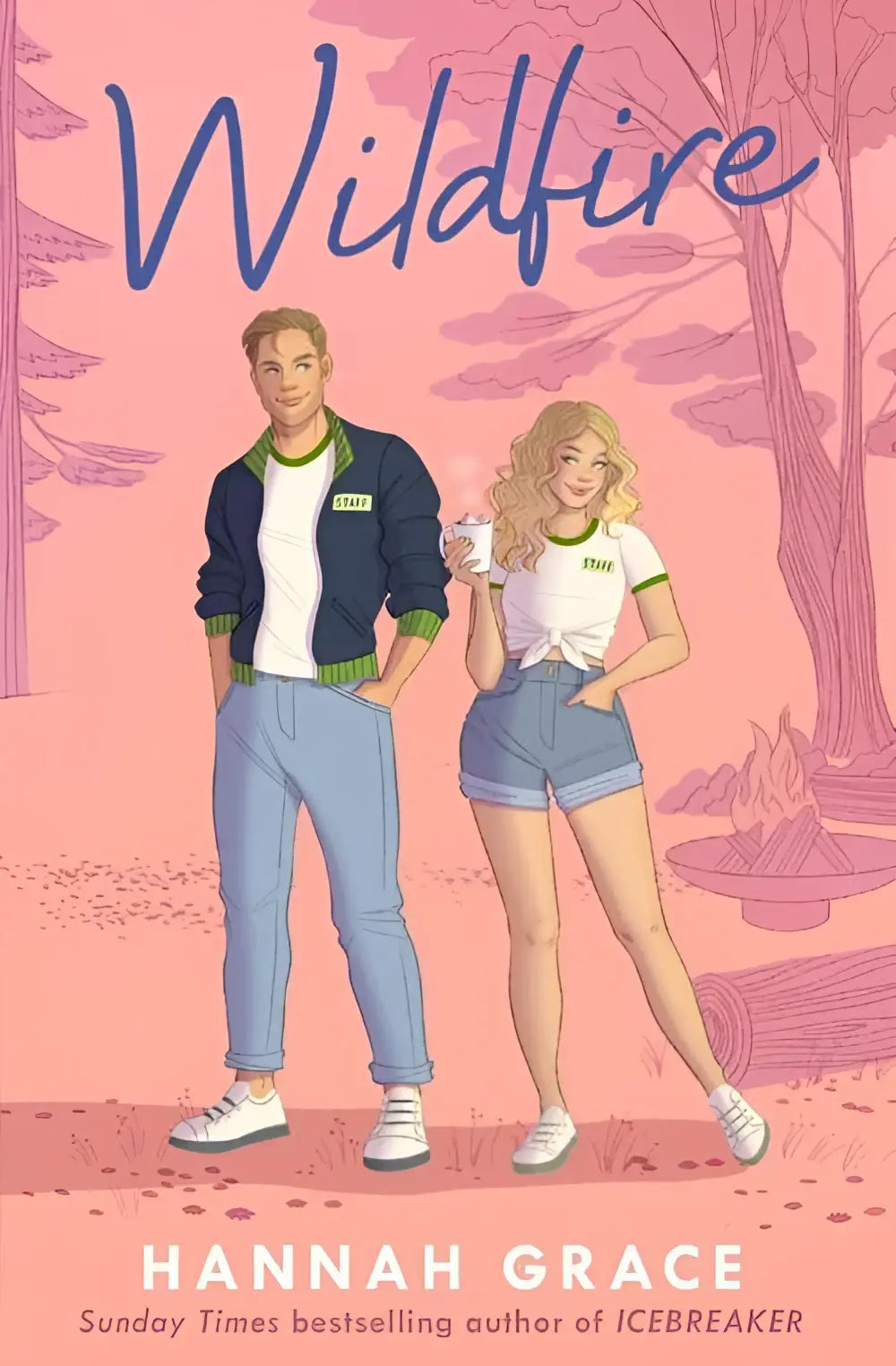 Roze geïllustreerde boekcover van wildfire van hannah grace met twee cartoonpersonages in casual outdoor kleding tegen bosachtergrond