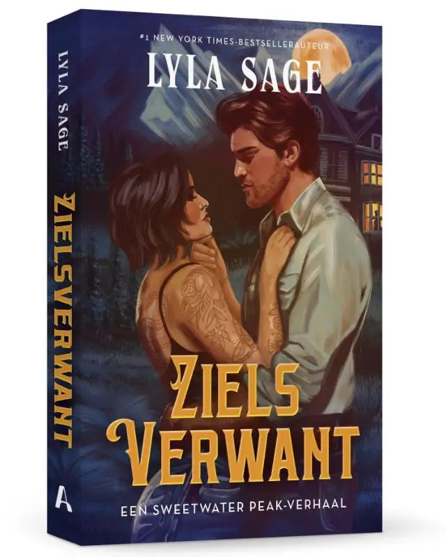 Boekcover van zielsverwant met romantische illustratie van omarmend koppel onder volle maan en gouden titel