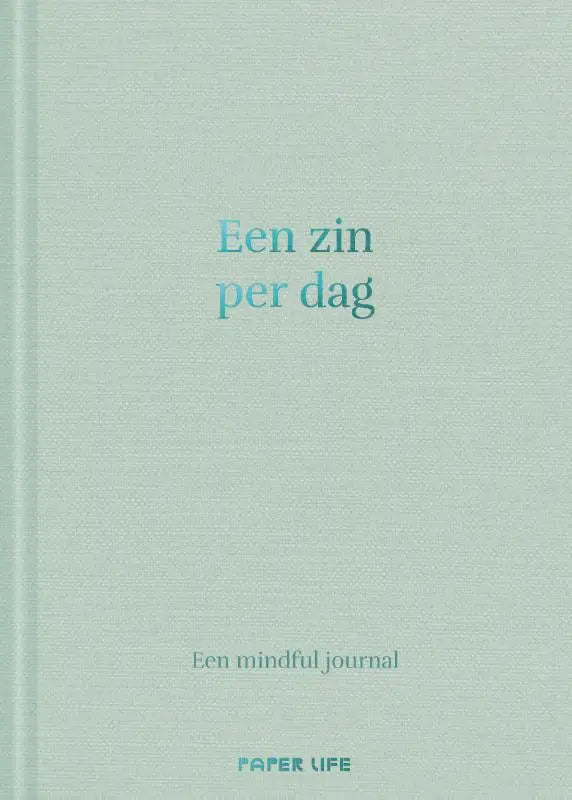Een zachte mintgroene mindful journal met textuur en minimalistische teal tekst een zin per dag