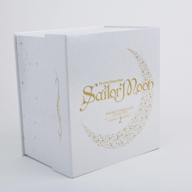 Sailor Moon Manga Box Set Vol. 7-10 (Naoko Takeuchi Collection) - With 16 Art Cards, Codename Sailor V, and a Holographic Gift Box