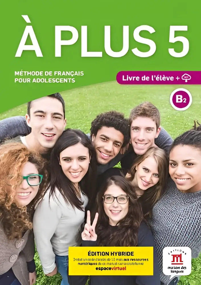 Groen boek versie internationale livre à plus 5 met glimlachende tieners op de cover voor middelbaar onderwijs