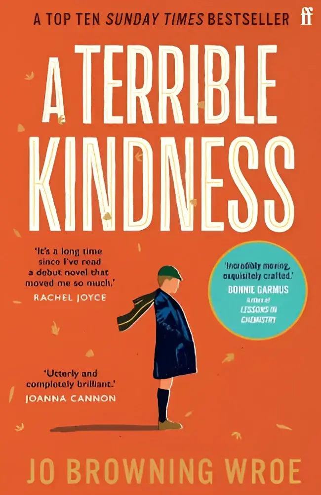 Een levendige oranje boekomslag van a terrible kindness met een silhouet van kind en gele bladeren richard and judy selectie