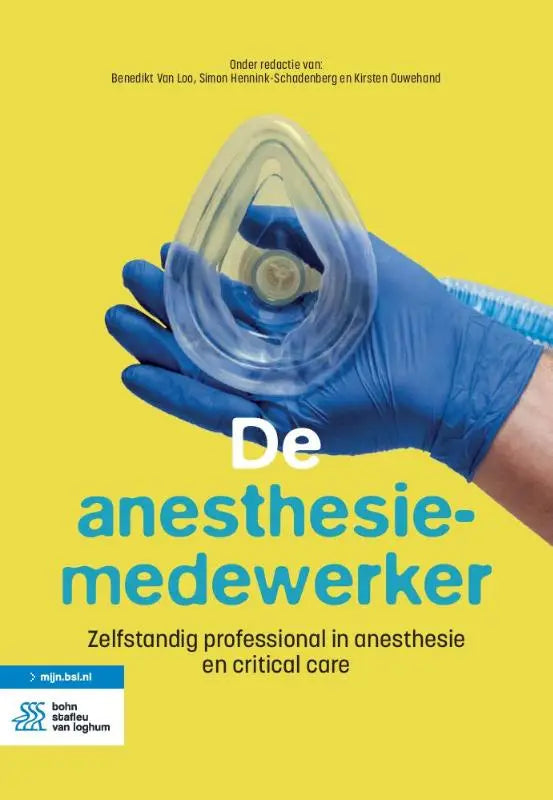 Een heldere transparante medische mondmasker vastgehouden door een blauwe latexhandschoen bsl media geneeskunde algemeen