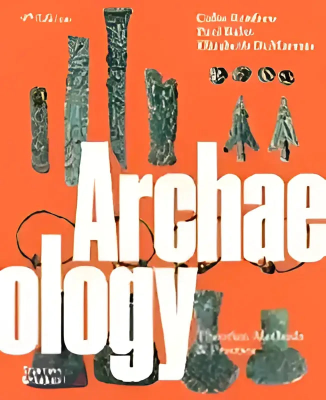 De boekomslag van Archaeology bevat de titel archaeology in vet wit tegen een levendige oranje achtergrond