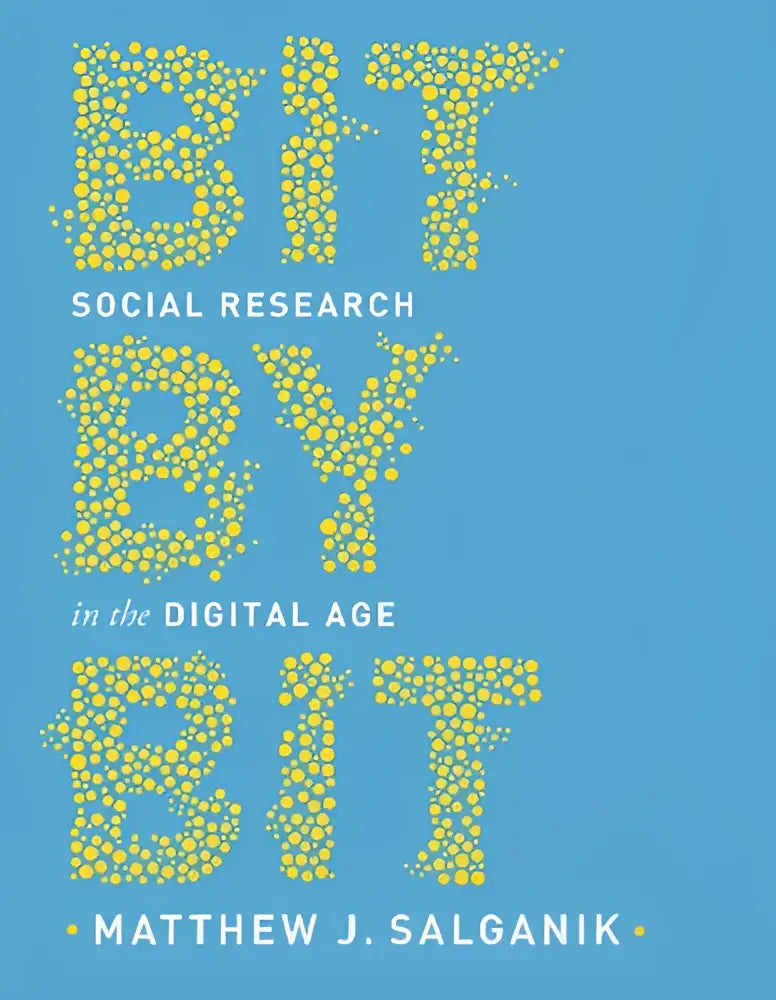 De boekomslag van bit by bit toont geel gestippelde letters op een effen lichtblauwe achtergrond over social research in the digital age