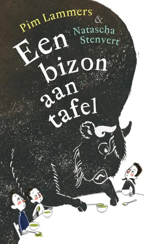 Zwart-witte geïllustreerde kinderboekcover een bizon aan tafel met jonge lezers door pim lammers en natascha stenvert