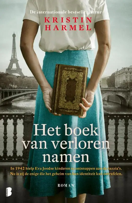Een donkerbruin leren boek met gouden reliëf waarin eva joodse kinderen hielp ontsnappen in 1942