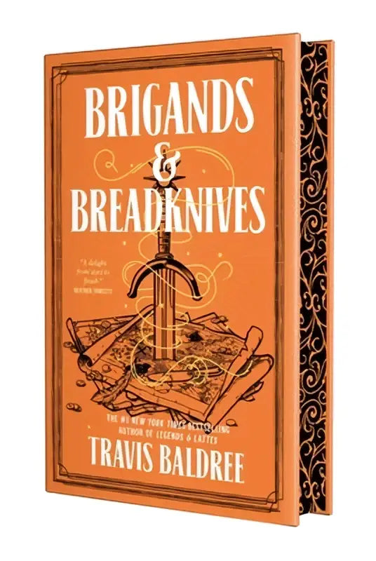 Oranje hardcover boek brigands & breadknives van travis baldree uitgegeven door tor publishing group usa deluxe editie