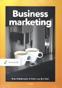 Boek business marketing van kees gelderman met oranje kaft en zwart tekst en drie witte koffiekoppen op de voorkant