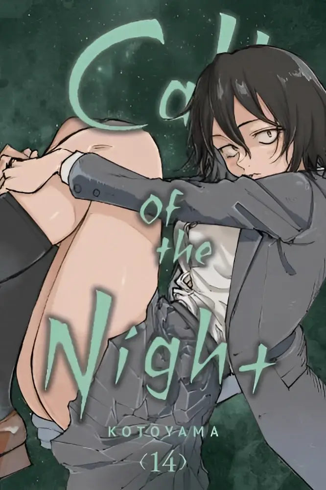 De cover van call of the night vol 14 toont een anime-illustratie met een donkerharig personage in een grijs pak tegen een groene achtergrond