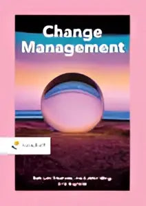 De boekcover van change management door erik kaptein en jan lubberding toont een zonsondergang met oranje en paarse lucht en twee gloeiende bollen, ideaal voor management algemeen