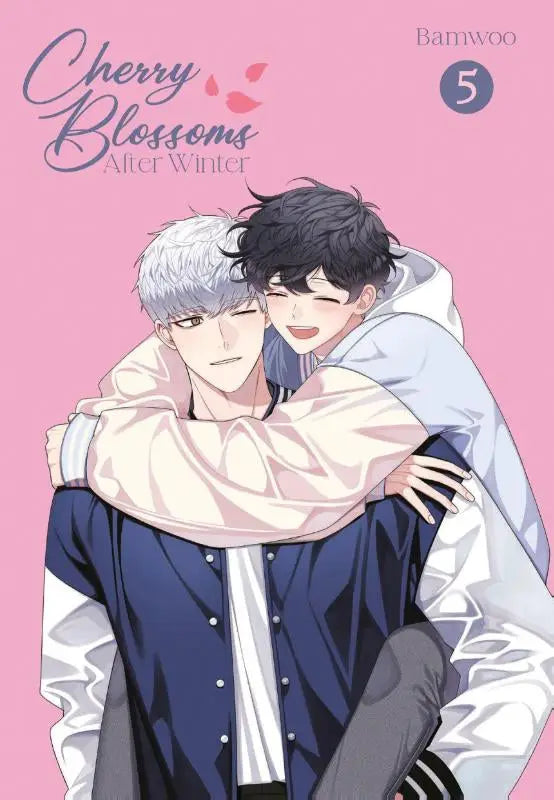 Roze cover van het manga volume 5 cherry blossoms after winter door bamwoo met bloemmotief