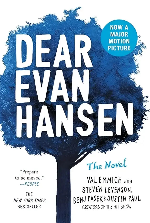 Blauwe boomvormige kaft van de roman dear evan hansen van val emmich in het product dear evan hansen the novel
