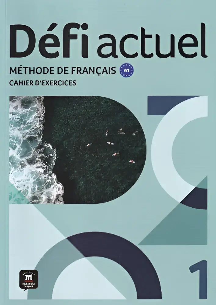 Lichtblauw omslag van het cahier dexercices défi actuel 1 met foto van oceaangolven en groene bladeren