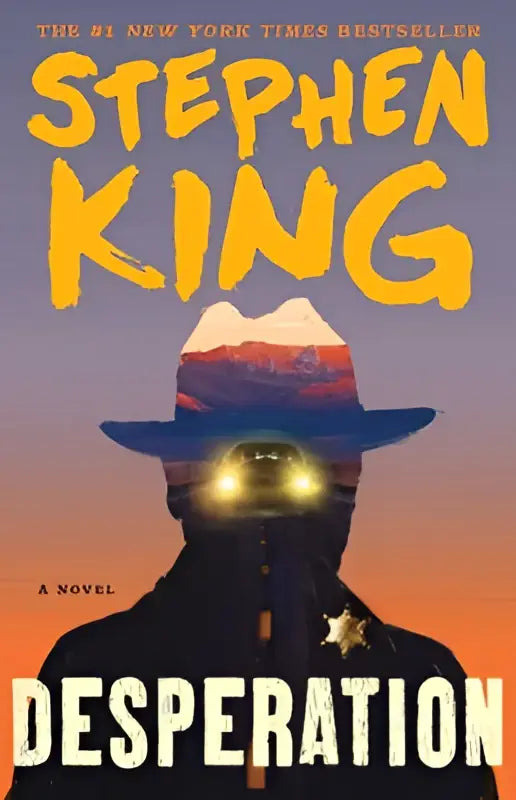 De boekcover van desperatie een roman toont een donkere silhouet van een man met een brede hoed en gloeiende koplampen tegen een oranje paarse lucht