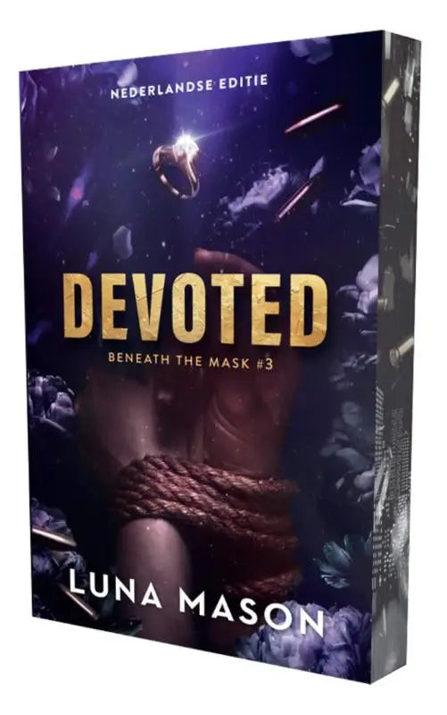 Donkere paarse kaft van het boek devoted van luna mason met titel in gouden letters en een hand gebonden met touw beneath the mask