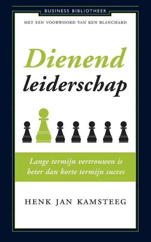 Boekcover dienend leiderschap met groen en zwart schaakstukdesign door henk jan kamsteeg