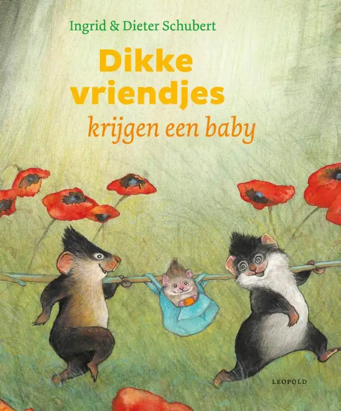 Een zachte blauwe draagzak met een klein pluizig dier erin geschikt voor dikke vriendjes krijgen een baby