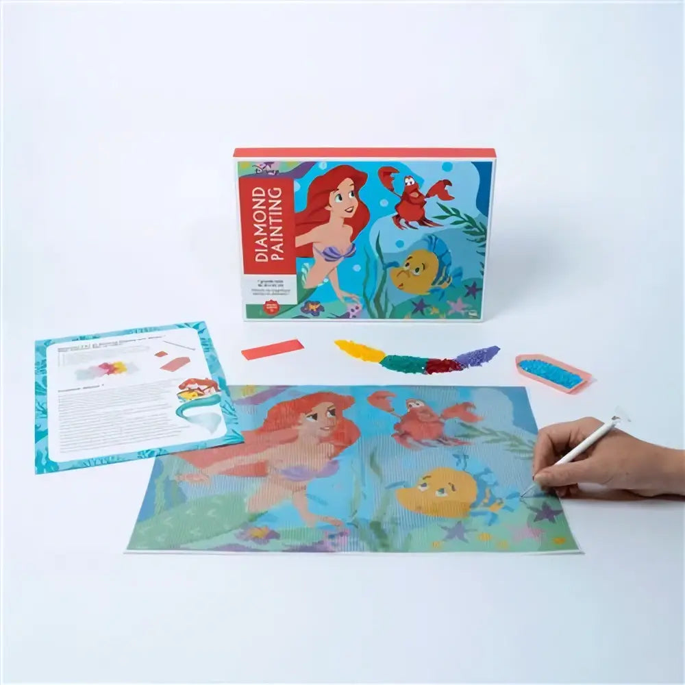 Americolor diamond painting set met kleurrijk ontwerp van ariel en haar onderwatervrienden voor disney kleine zeemeermin