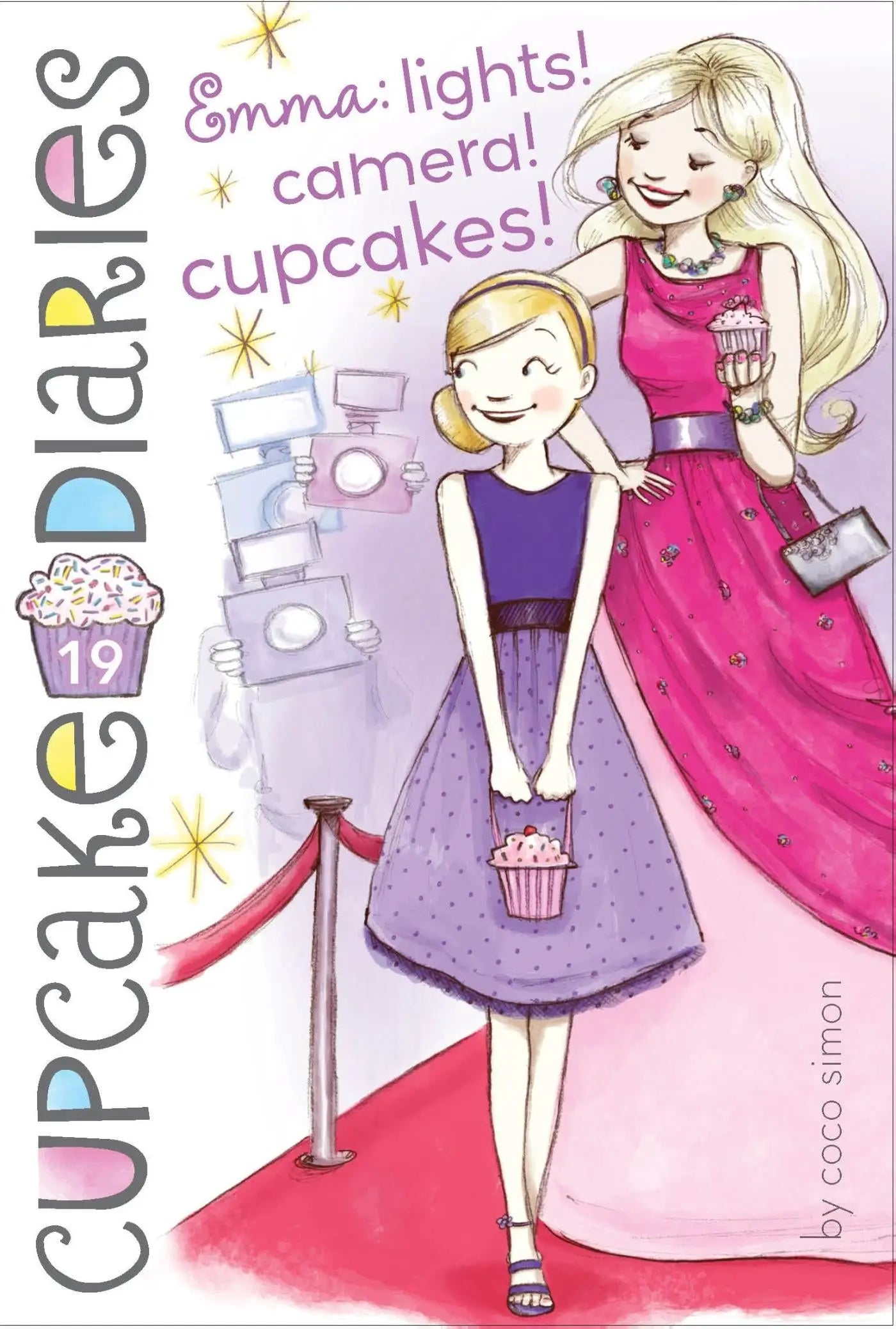Paars stippenjurk met marineblauwe lijfje en zwarte riem uit emma lights camera cupcakes collectie