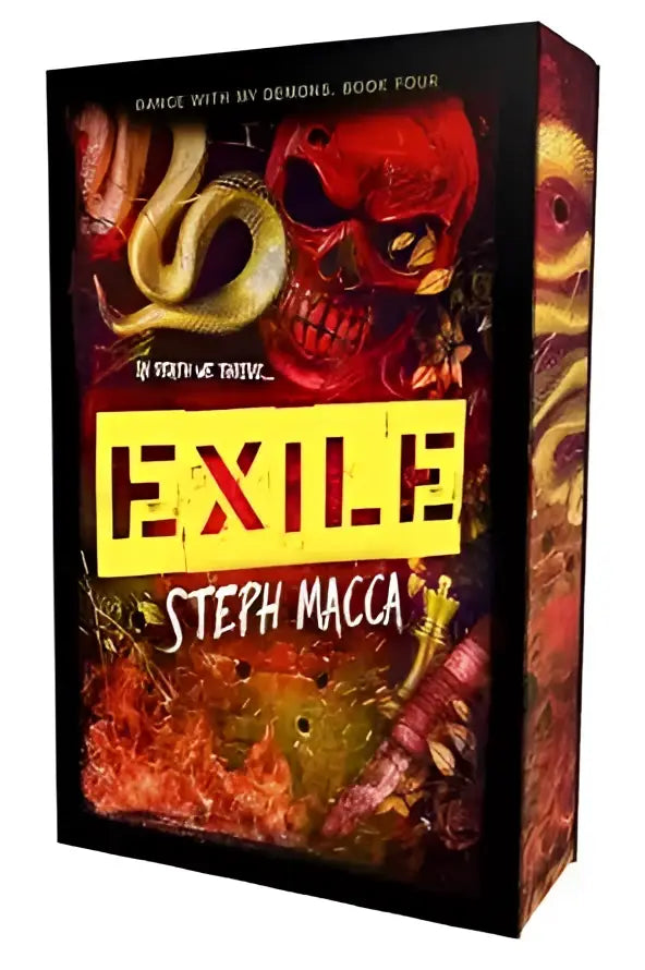 De roman exile van steph macca met een opvallende rode schedel en vurige oranje vlammen voor een dark why choose thema