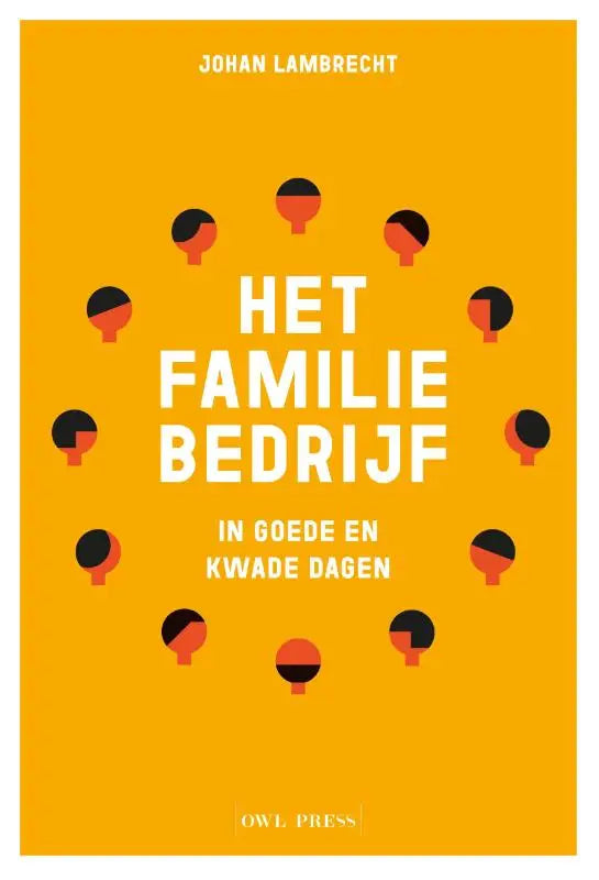 Vibrant oranje boekcover van het familiebedrijf met witte tekst en zwart-oranje patroon over kwade dagen