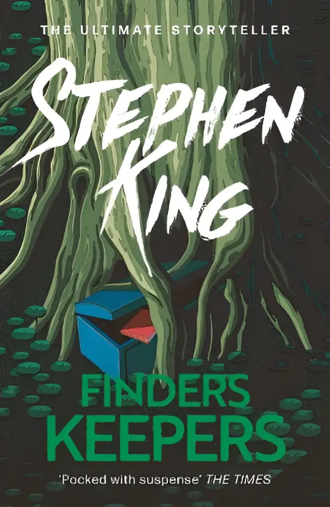 De boekcover van finders keepers toont een blauw en rood doosje tussen groene boomwortels in deze crime thriller van stephen king