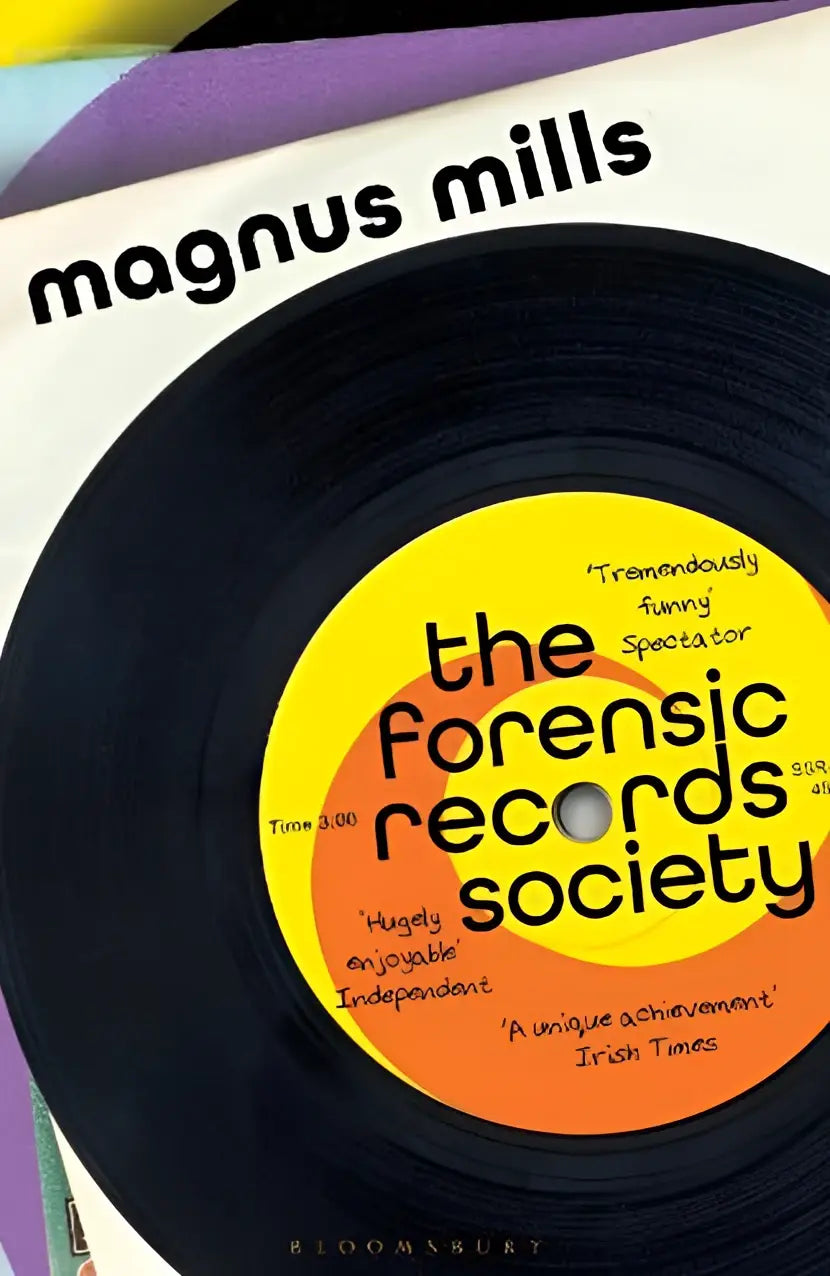Black vinylplaat met levendig geel en oranje etiket van the forensic records society door magnus mills