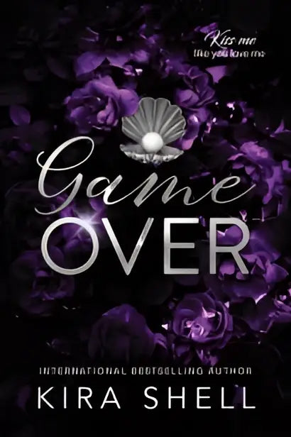 Paars bloemig achtergrond met een zilveren schelp en parel met de titel game over voor een dark college romance met high stakes