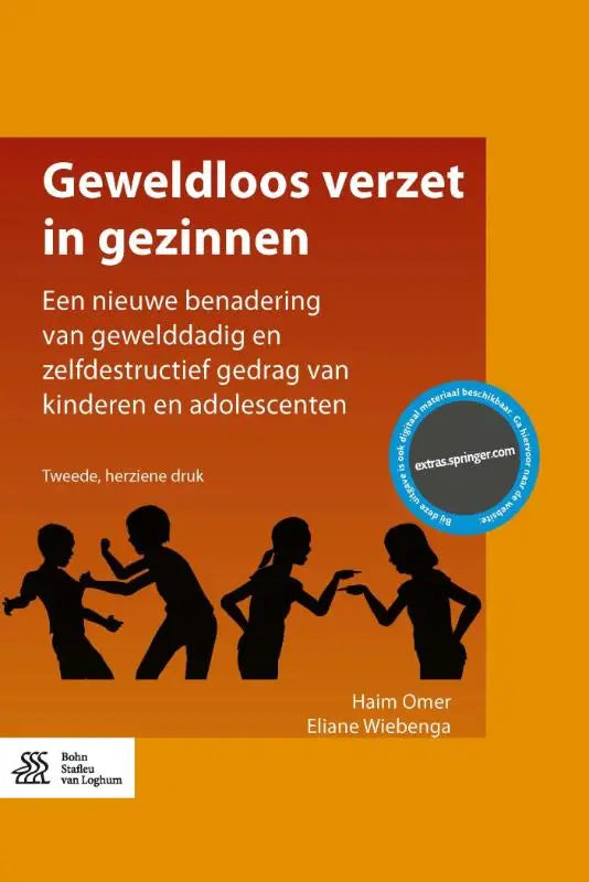Oranje boekcover van geweldloos verzet in gezinnen door haim omer en eliane wiebenga met zwarte silhouetten van kinderen in conflict