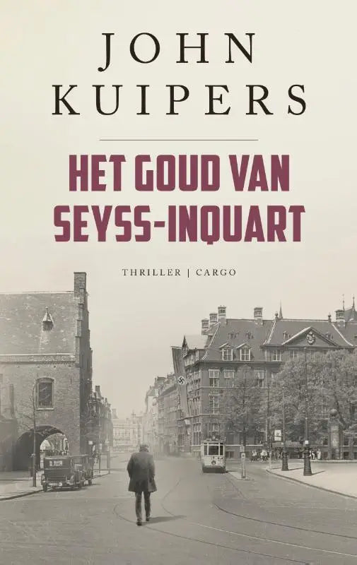 Het boek het goud van seyss-inquart van john kuipers toont rode en zwarte tekst op een sepia foto met charlie swieninck