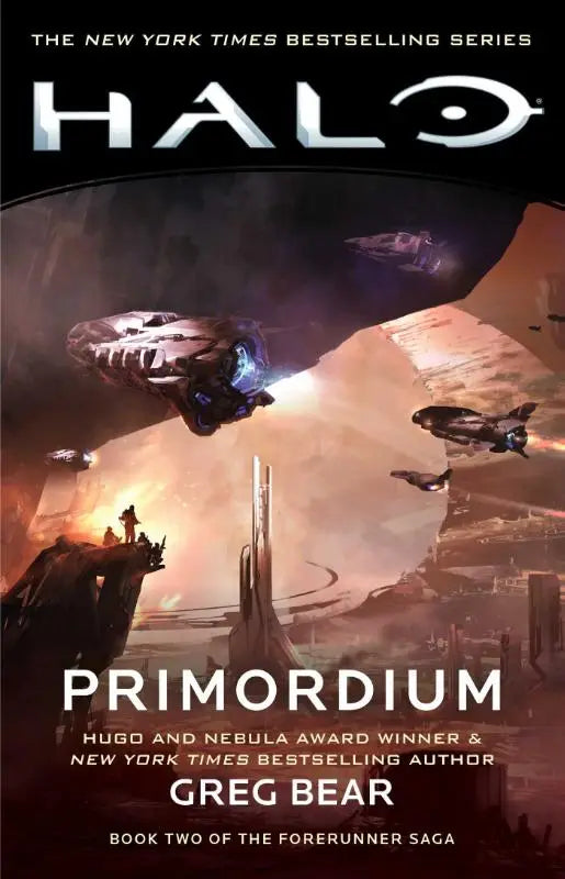 De cover van halo primordium boek twee van the forerunner saga toont een scifi gevecht met futuristische architectuur