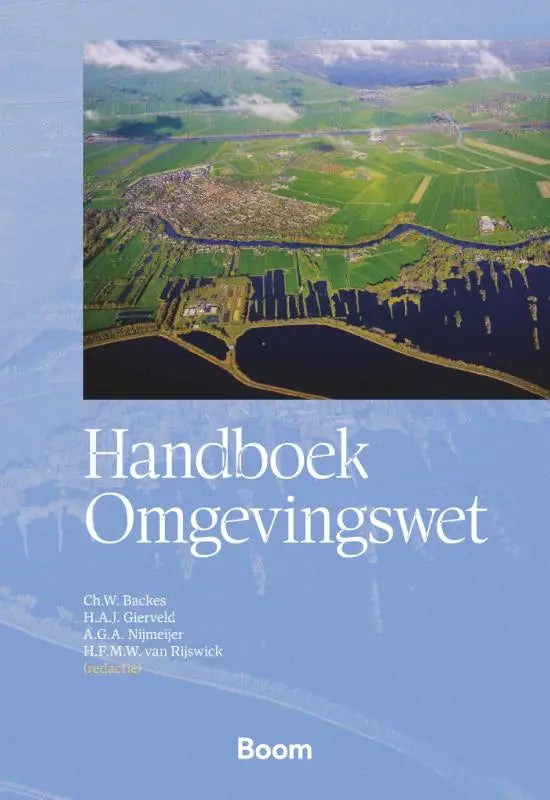 Het handboek omgevingswet van koninklijke boom uitgevers toont een kleurrijke luchtfoto van groene velden en waterwegen
