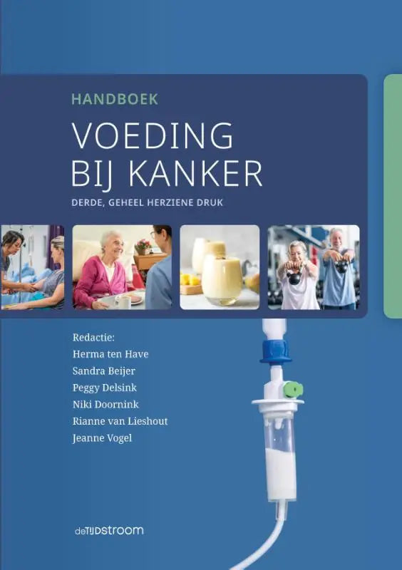 Een witte medische iv infusiepomp met blauwe bovenkant en groene draaiknop en transparante slang in handboek voeding bij kanker van koninklijke boom uitgevers