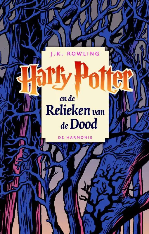 Harry potter en de relieken van de dood hardcover boek met een geïllustreerde cover van donkere blauwe bomen tegen een schemerlucht