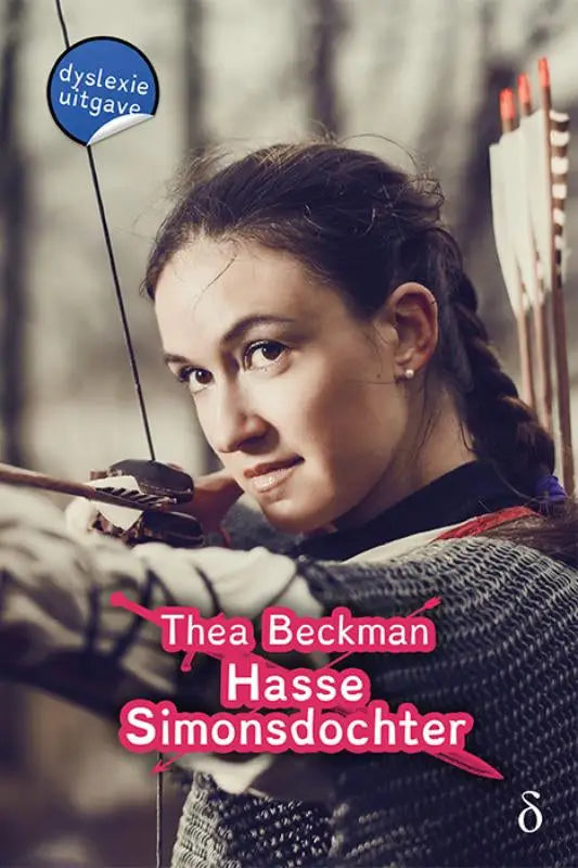 Thea beckman draagt een grijs geweven wollen trui en houdt een boog met pijlen vast in het product hasse simonsdochter