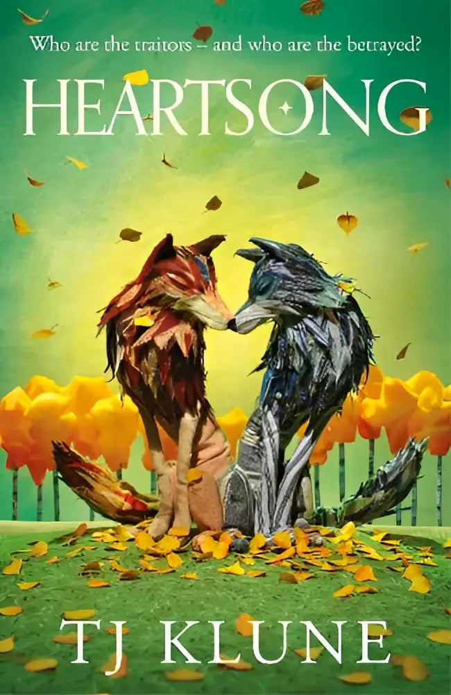 De boekcover van heartsong door tj klune toont twee wolven bij vallende herfstbladeren voor een weerwolfromance