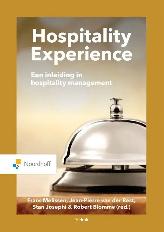 Zilveren bel met gepolijste metalen afwerking en afgeronde koepel in hospitality management algemeen van frans melissen