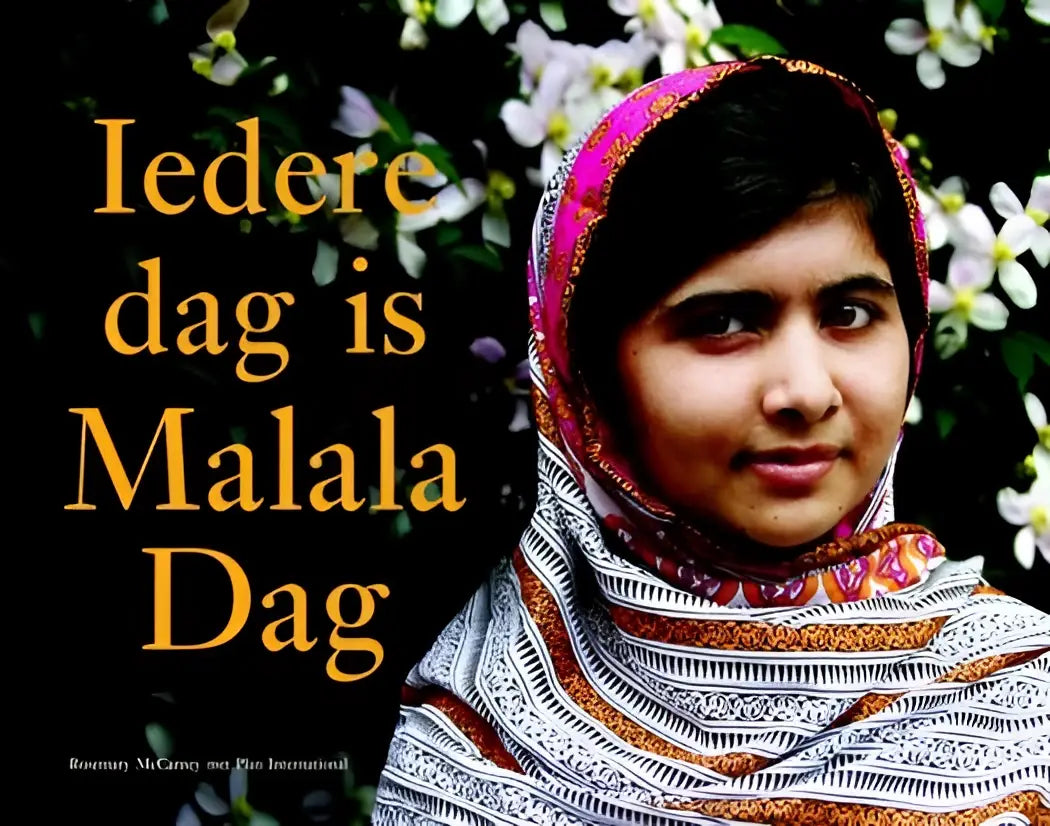 Jonge lezers dragen een hoofddeksel met heldere roze en witte patronen en fijne borduurwerk in malala dag thema