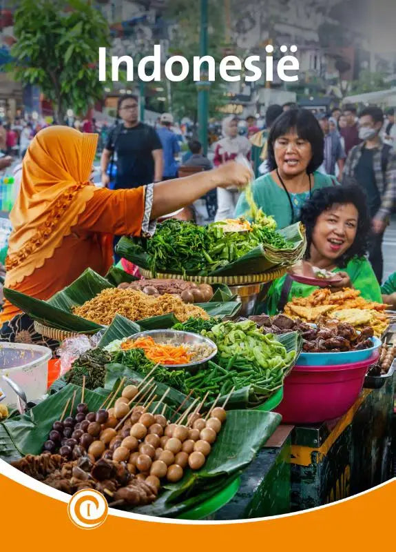 Vrouw met een levendige oranje hijab bij een indonesische streetfoodkraam gericht op jonge lezers