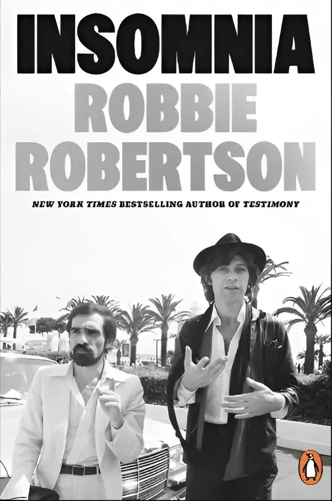 Zwart-witte boekomslag insomnia door robbie robertson met twee mannen buiten, gepubliceerd door hutchinson heinemann physical