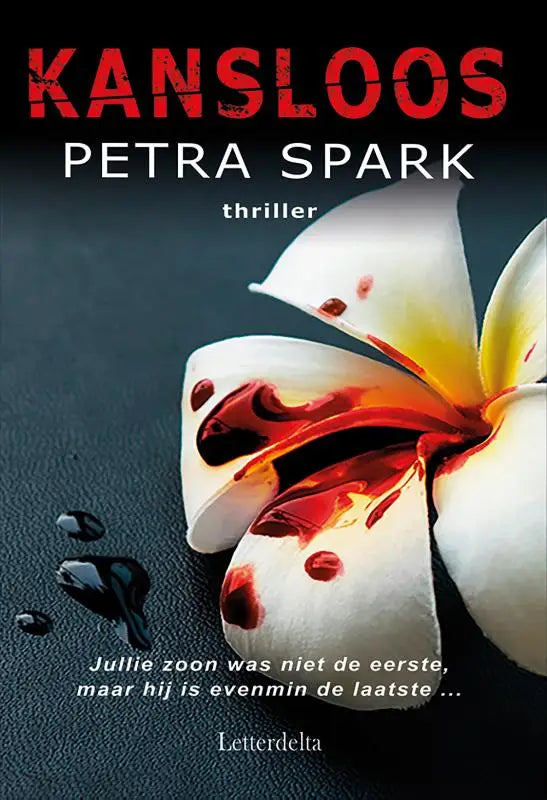 Kansloos witte en gele plumeria bloem met rode spatten op de bloemblaadjes in productfoto