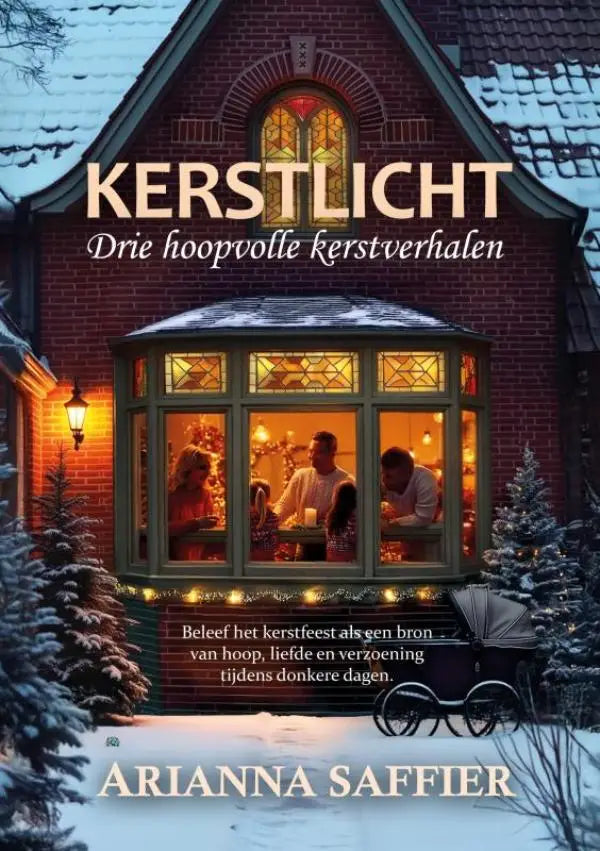 De boekcover toont een warme sneeuwbedekte bakstenen woning met verlicht erkerraam voor drie hoopvolle kerstverhalen