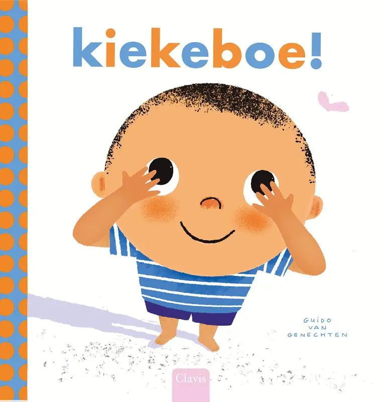 Een vrolijke cartoon jongen met zwarte ogen en korte donkere haren in een blauw wit gestreept shirt voor jonge lezers kiekeboe