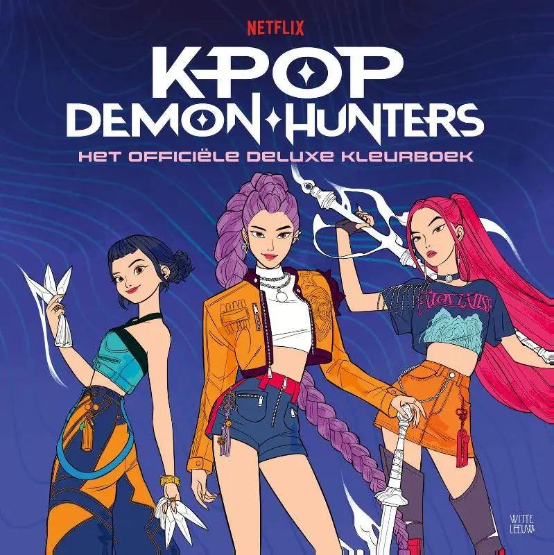 De cover van het kpop demon hunters officiële deluxe kleurboek toont drie anime meisjes in levendige, edgy outfits
