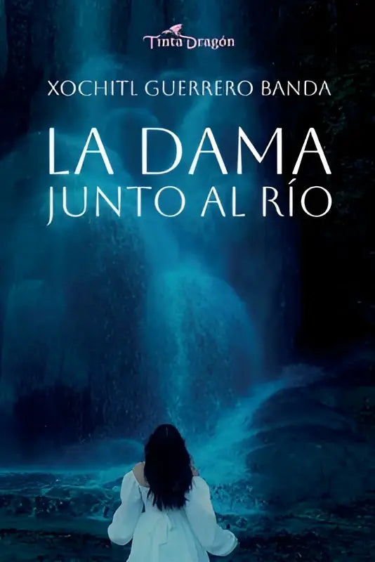 Het albumhoes toont een vrouw in een witte jurk voor een blauwe waterval bij castigos inmortales dama junto